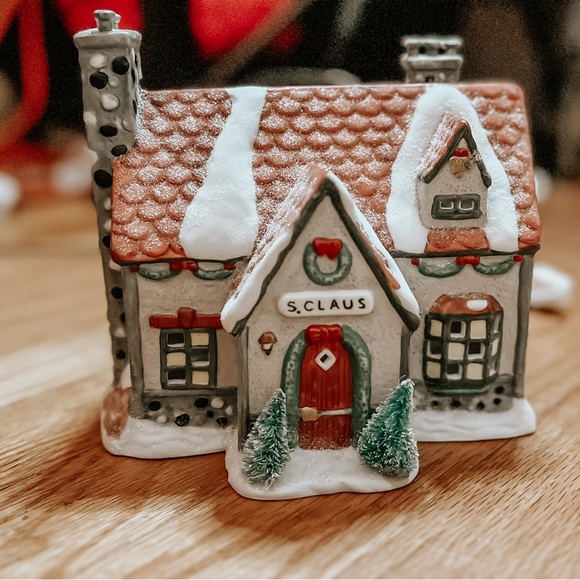 Prettique S Clause Switch Light House 100% works - Picture 1 of 4